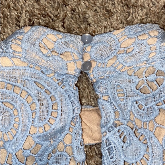 Beautiful blue lace dress - Picture 3 of 4